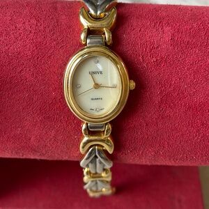 Unive women fashion quartz watch